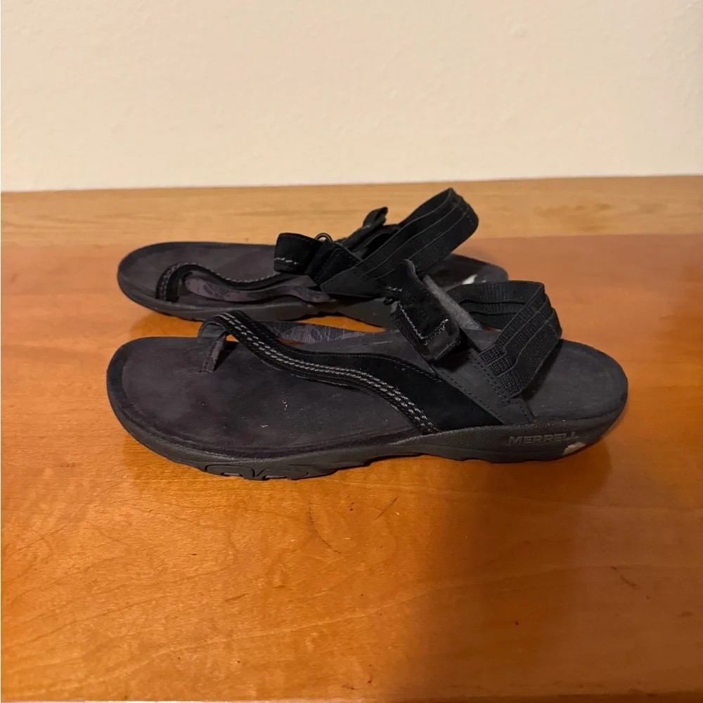 Merrell Women’s Black‎ Sandals - Picture 3 of 5